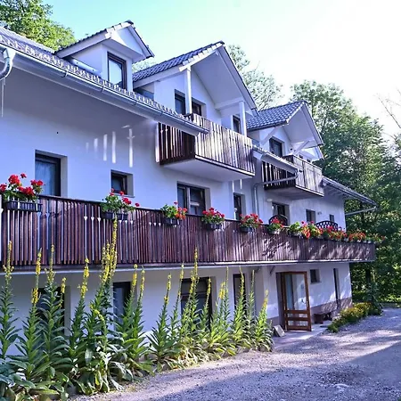 Sobe Grajska * Bled